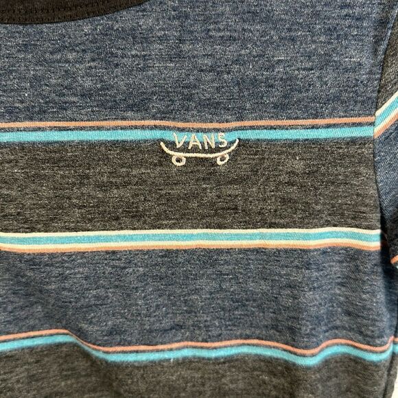 👕 Vans Cropped Striped T-Shirt - Size XS - Excellent Condition - Picture 2 of 4